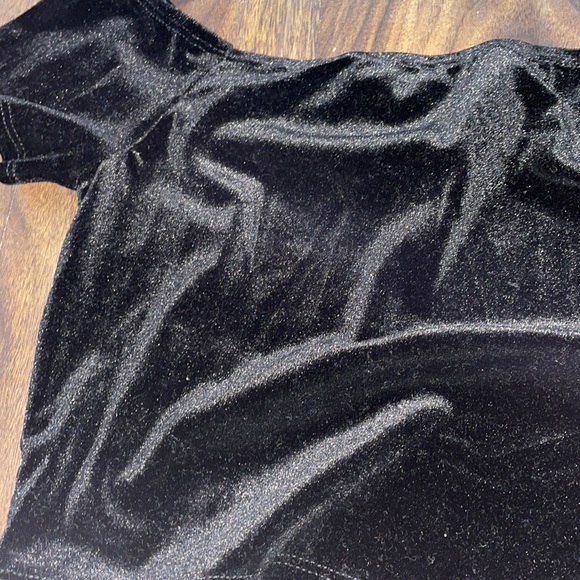 Black Velvet Off the Shoulder Cropped Short Sleeve - Picture 8 of 9
